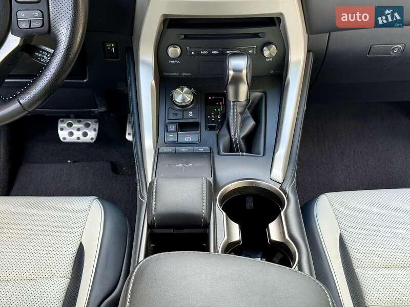 Внедорожник / Кроссовер Lexus NX 2021 в Днепре