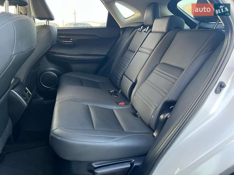 Позашляховик / Кросовер Lexus NX 2019 в Львові