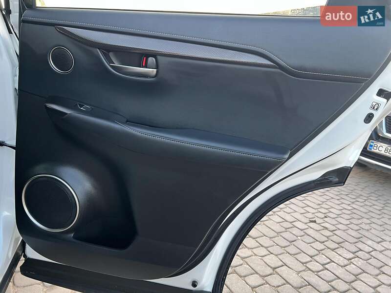 Позашляховик / Кросовер Lexus NX 2019 в Львові