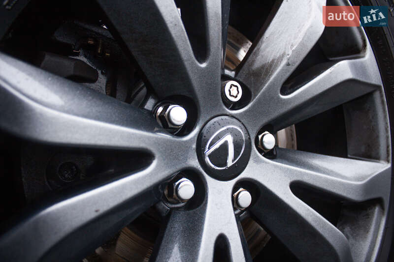 Внедорожник / Кроссовер Lexus NX 2016 в Киеве