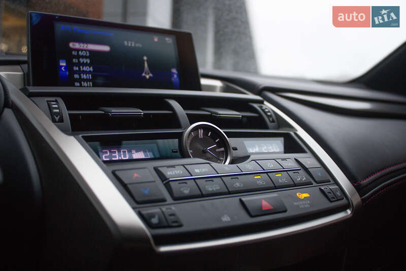 Внедорожник / Кроссовер Lexus NX 2016 в Киеве