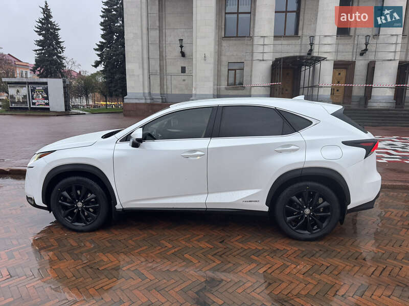Внедорожник / Кроссовер Lexus NX 2014 в Чернигове