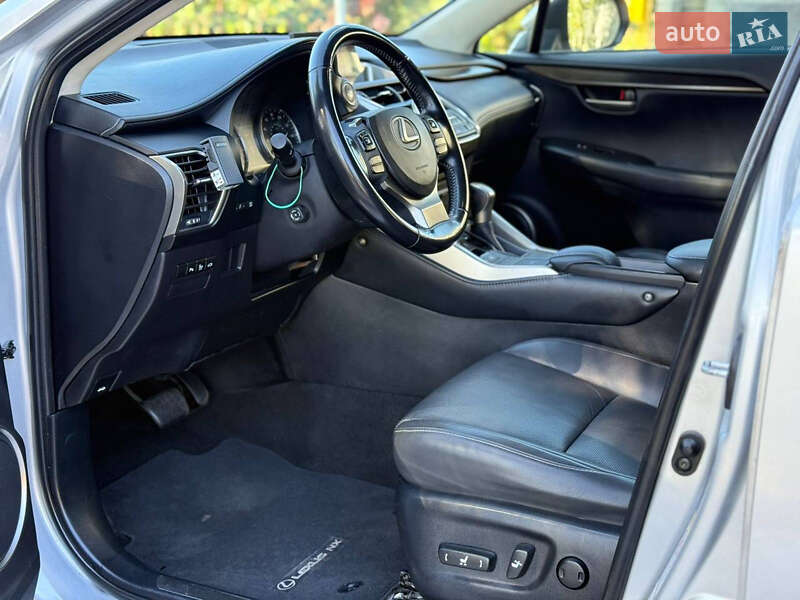 Внедорожник / Кроссовер Lexus NX 2015 в Киеве