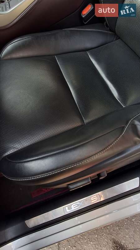 Позашляховик / Кросовер Lexus NX 2017 в Дніпрі