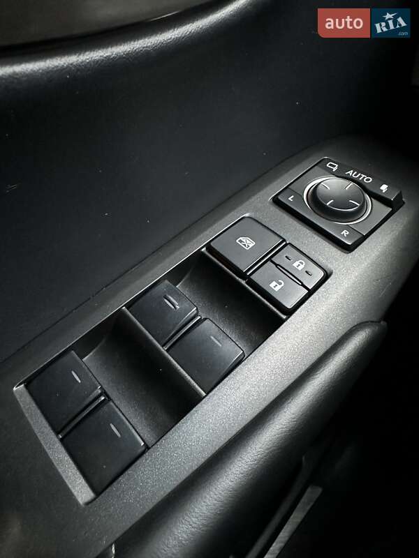 Внедорожник / Кроссовер Lexus NX 2015 в Белогородке