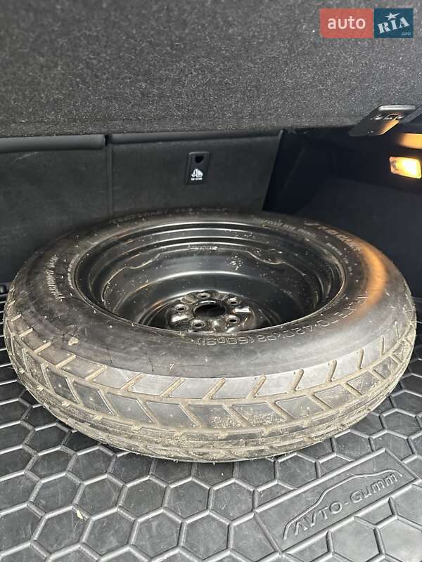 Внедорожник / Кроссовер Lexus NX 2015 в Белогородке