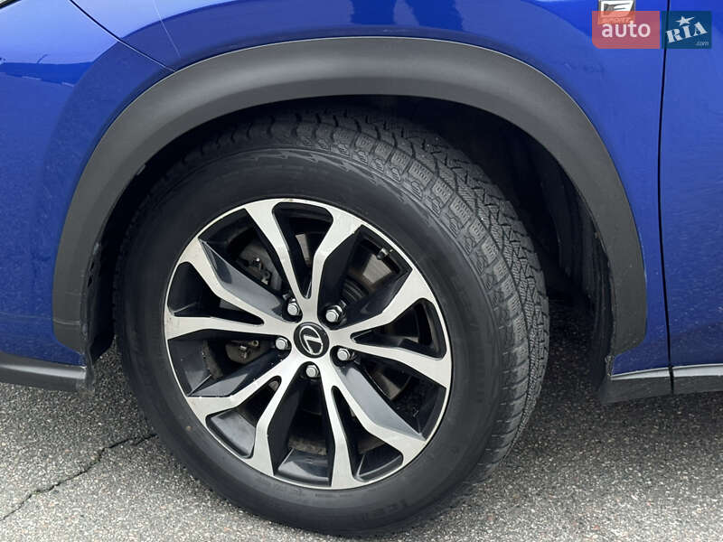 Внедорожник / Кроссовер Lexus NX 2017 в Киеве