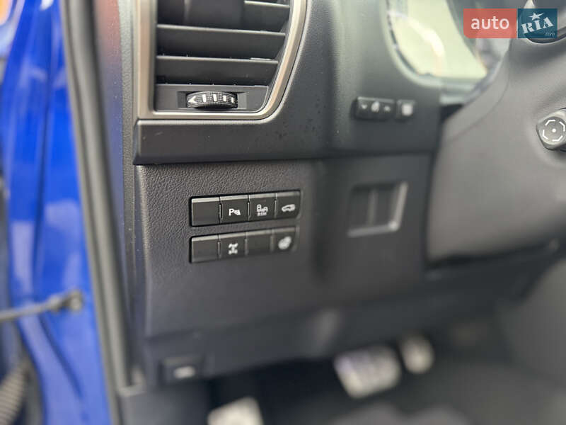 Внедорожник / Кроссовер Lexus NX 2017 в Киеве