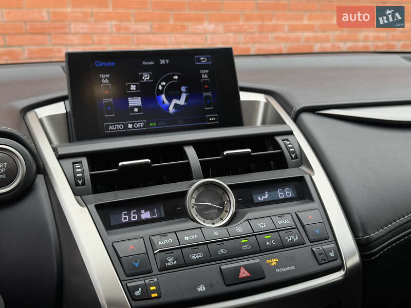 Внедорожник / Кроссовер Lexus NX 2017 в Киеве