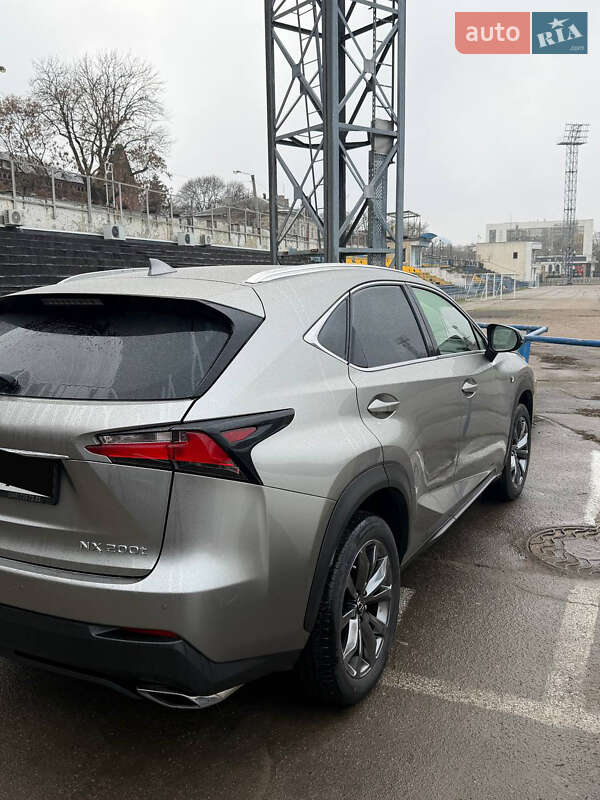 Внедорожник / Кроссовер Lexus NX 2016 в Одессе