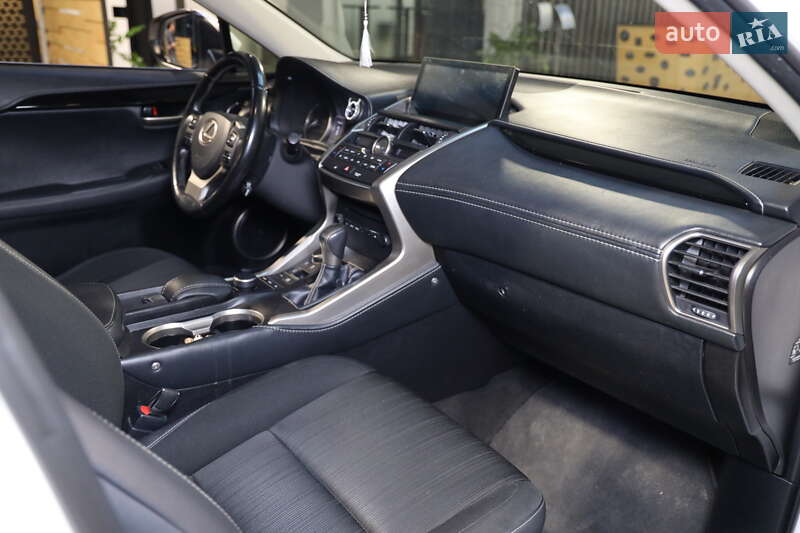 Внедорожник / Кроссовер Lexus NX 2016 в Луцке фото 36 Внедорожник / Кроссовер Lexus NX 2016 в Луцке