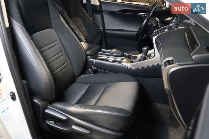 Внедорожник / Кроссовер Lexus NX 2016 в Луцке фото 39 Внедорожник / Кроссовер Lexus NX 2016 в Луцке