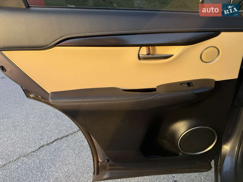 Внедорожник / Кроссовер Lexus NX 2016 в Киеве