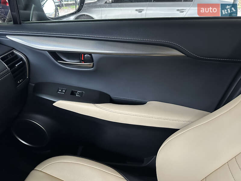 Внедорожник / Кроссовер Lexus NX 2019 в Александрие