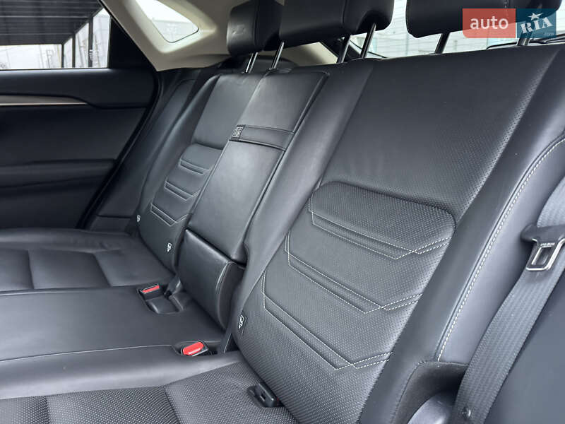 Внедорожник / Кроссовер Lexus NX 2015 в Киеве