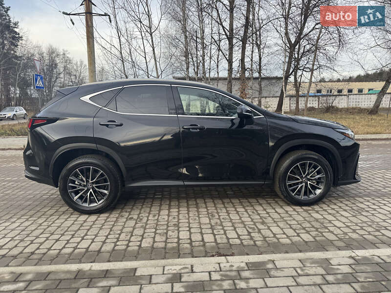 Внедорожник / Кроссовер Lexus NX 2025 в Львове