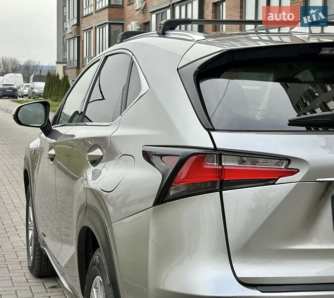 Внедорожник / Кроссовер Lexus NX 2017 в Житомире