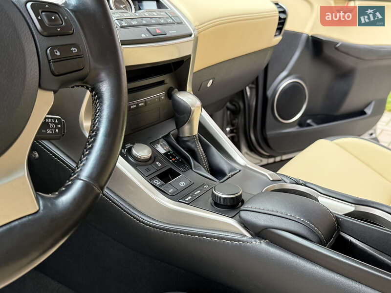 Внедорожник / Кроссовер Lexus NX 2017 в Житомире