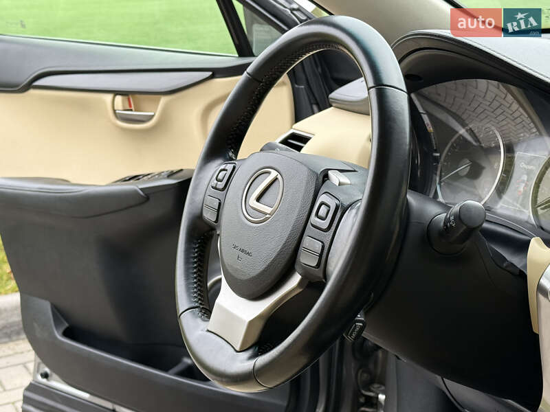 Внедорожник / Кроссовер Lexus NX 2017 в Житомире