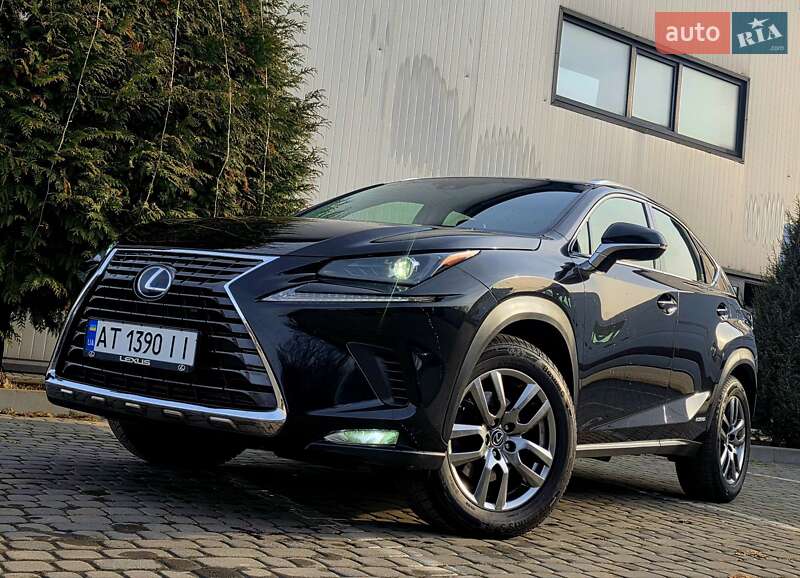 Позашляховик / Кросовер Lexus NX 2018 в Івано-Франківську