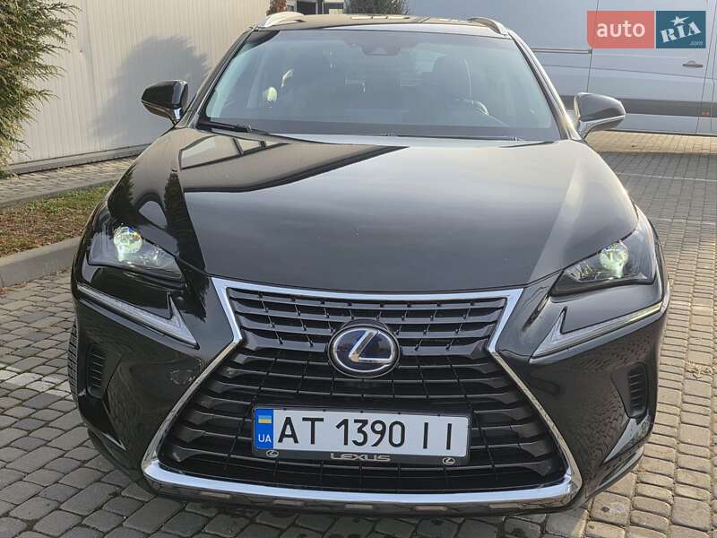 Позашляховик / Кросовер Lexus NX 2018 в Івано-Франківську