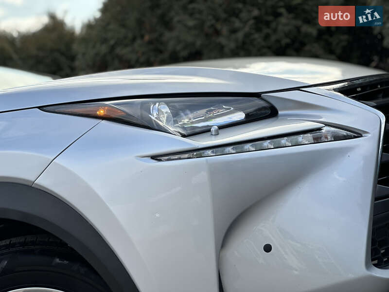 Внедорожник / Кроссовер Lexus NX 2015 в Дрогобыче