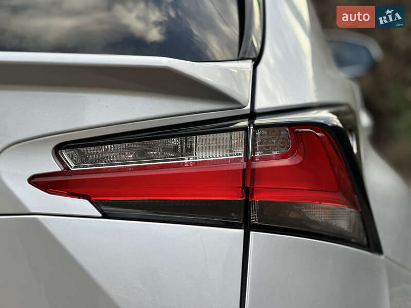 Внедорожник / Кроссовер Lexus NX 2015 в Дрогобыче