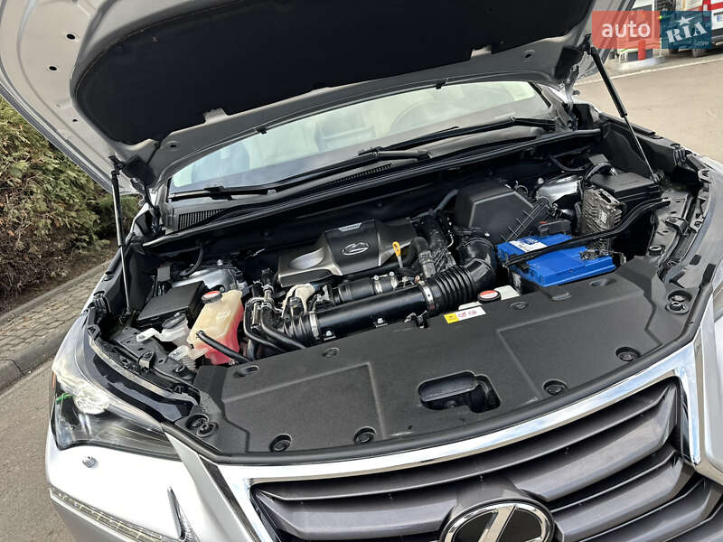 Внедорожник / Кроссовер Lexus NX 2015 в Дрогобыче