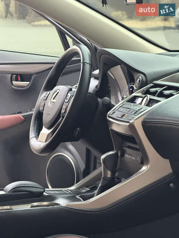 Внедорожник / Кроссовер Lexus NX 2018 в Одессе