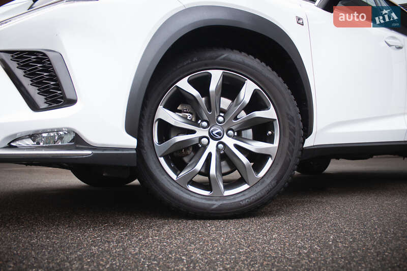 Внедорожник / Кроссовер Lexus NX 2019 в Киеве