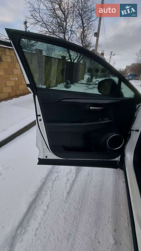 Внедорожник / Кроссовер Lexus NX 2015 в Каменском фото 16 Внедорожник / Кроссовер Lexus NX 2015 в Каменском