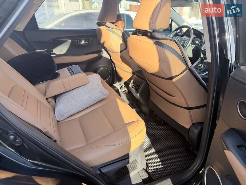 Внедорожник / Кроссовер Lexus NX 2017 в Киеве