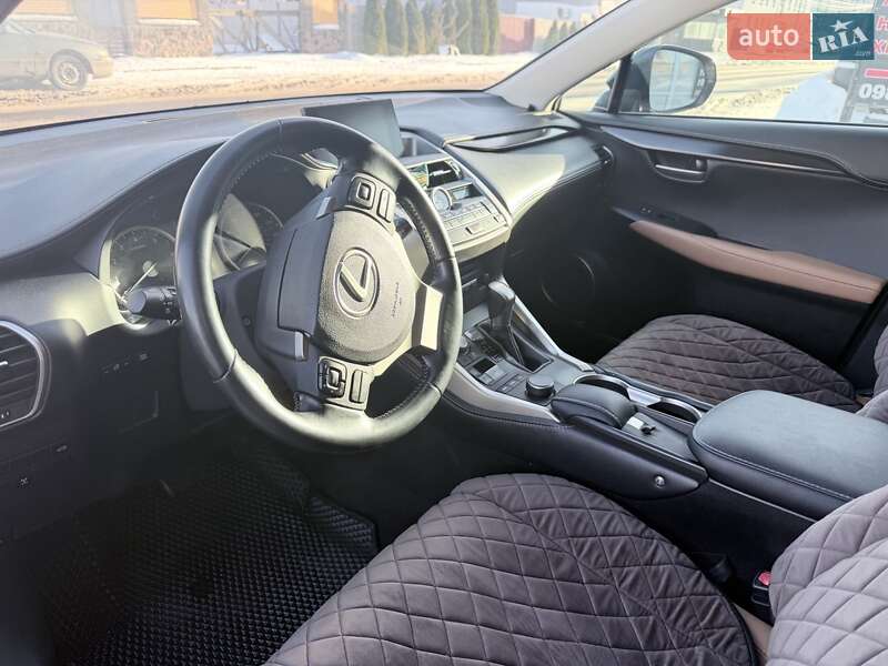 Внедорожник / Кроссовер Lexus NX 2017 в Киеве