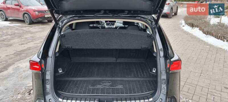 Внедорожник / Кроссовер Lexus NX 2018 в Киеве