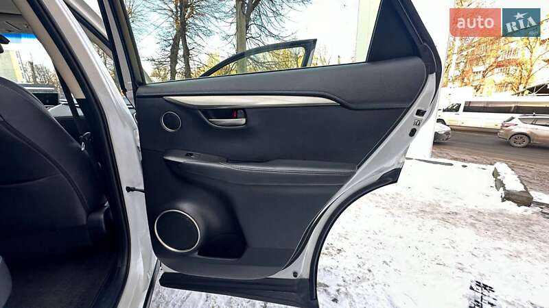 Позашляховик / Кросовер Lexus NX 2014 в Хмельницькому фото 19 Позашляховик / Кросовер Lexus NX 2014 в Хмельницькому