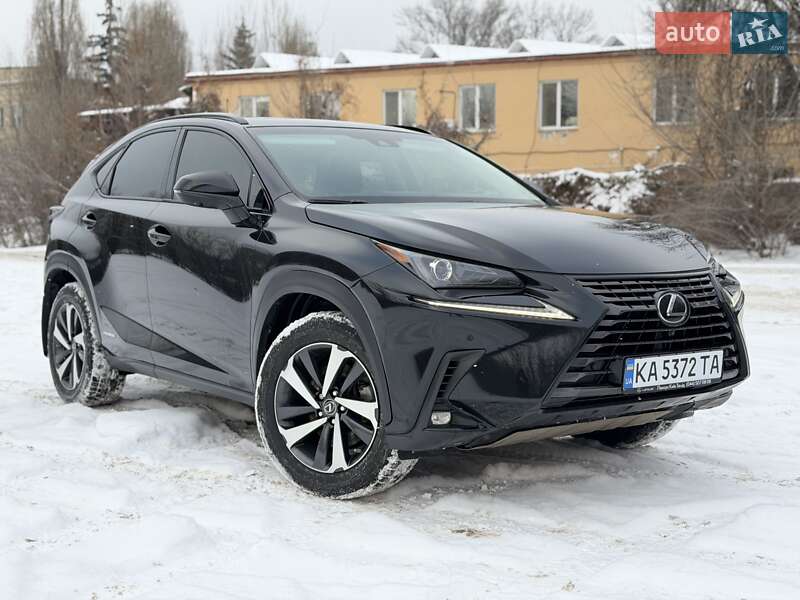 Внедорожник / Кроссовер Lexus NX 2017 в Киеве