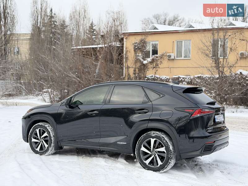 Внедорожник / Кроссовер Lexus NX 2017 в Киеве