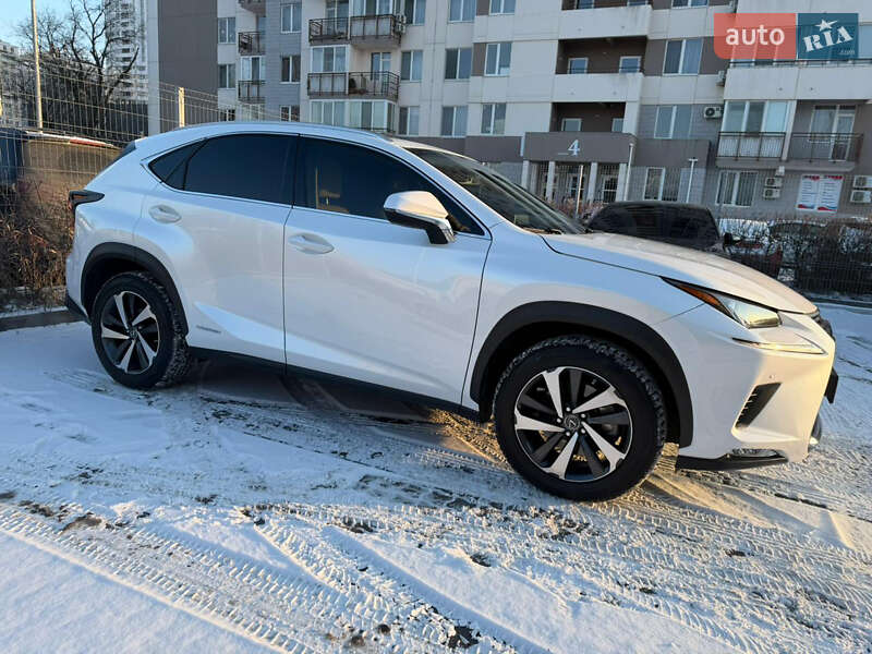 Внедорожник / Кроссовер Lexus NX 2019 в Одессе