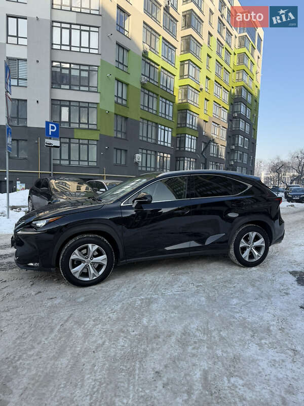 Позашляховик / Кросовер Lexus NX 2016 в Івано-Франківську