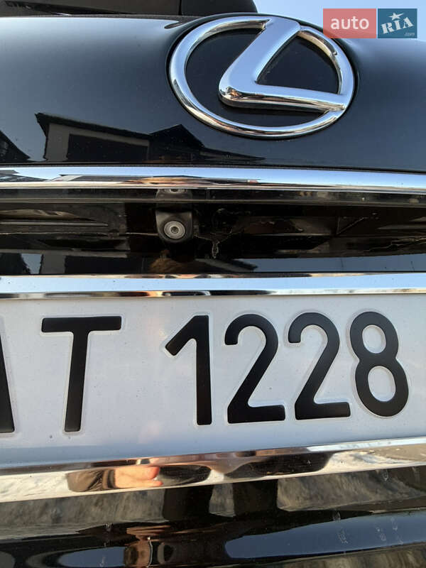 Позашляховик / Кросовер Lexus NX 2016 в Івано-Франківську