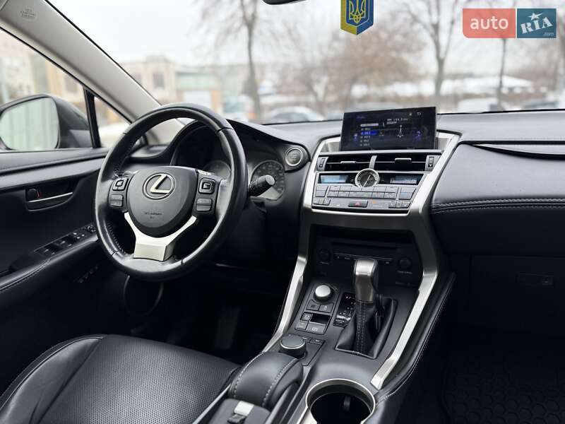 Внедорожник / Кроссовер Lexus NX 2014 в Киеве