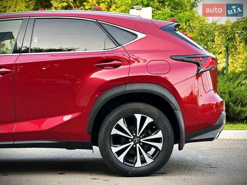 Внедорожник / Кроссовер Lexus NX 2017 в Киеве