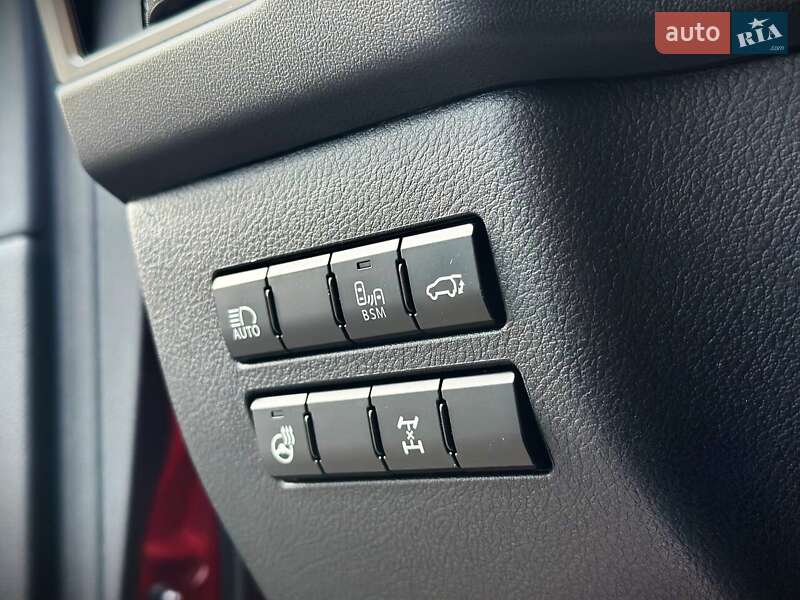 Внедорожник / Кроссовер Lexus NX 2017 в Киеве