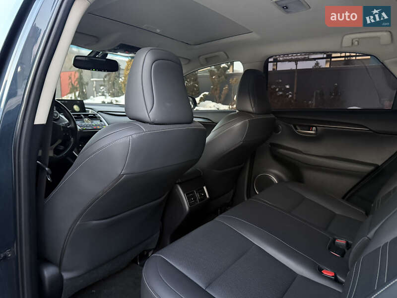 Внедорожник / Кроссовер Lexus NX 2015 в Днепре