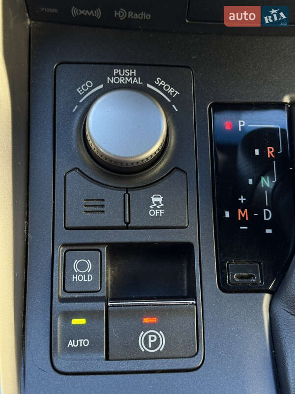 Внедорожник / Кроссовер Lexus NX 2017 в Луцке