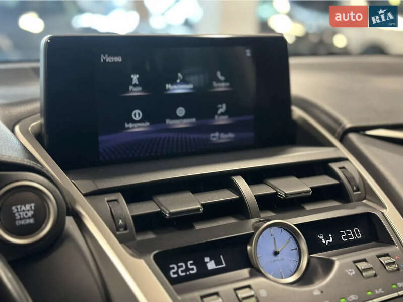 Позашляховик / Кросовер Lexus NX 2019 в Ужгороді