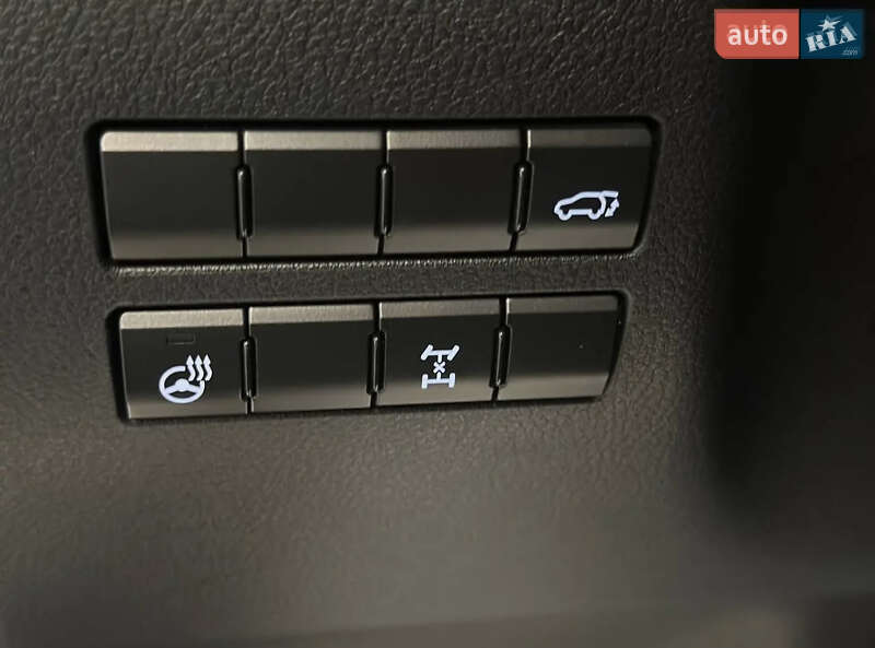 Позашляховик / Кросовер Lexus NX 2019 в Ужгороді