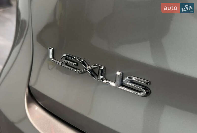 Позашляховик / Кросовер Lexus NX 2019 в Ужгороді