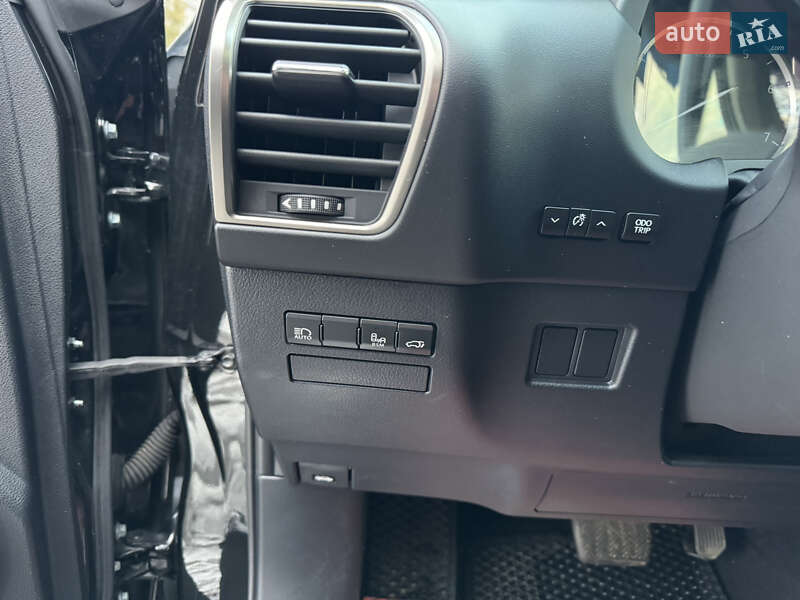 Позашляховик / Кросовер Lexus NX 2019 в Києві