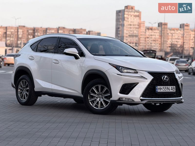 Внедорожник / Кроссовер Lexus NX 2016 в Одессе